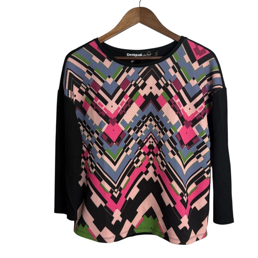 Desigual Geometric Chevron Print Knit Sweater Size M Multicolor Long Sleeve Top